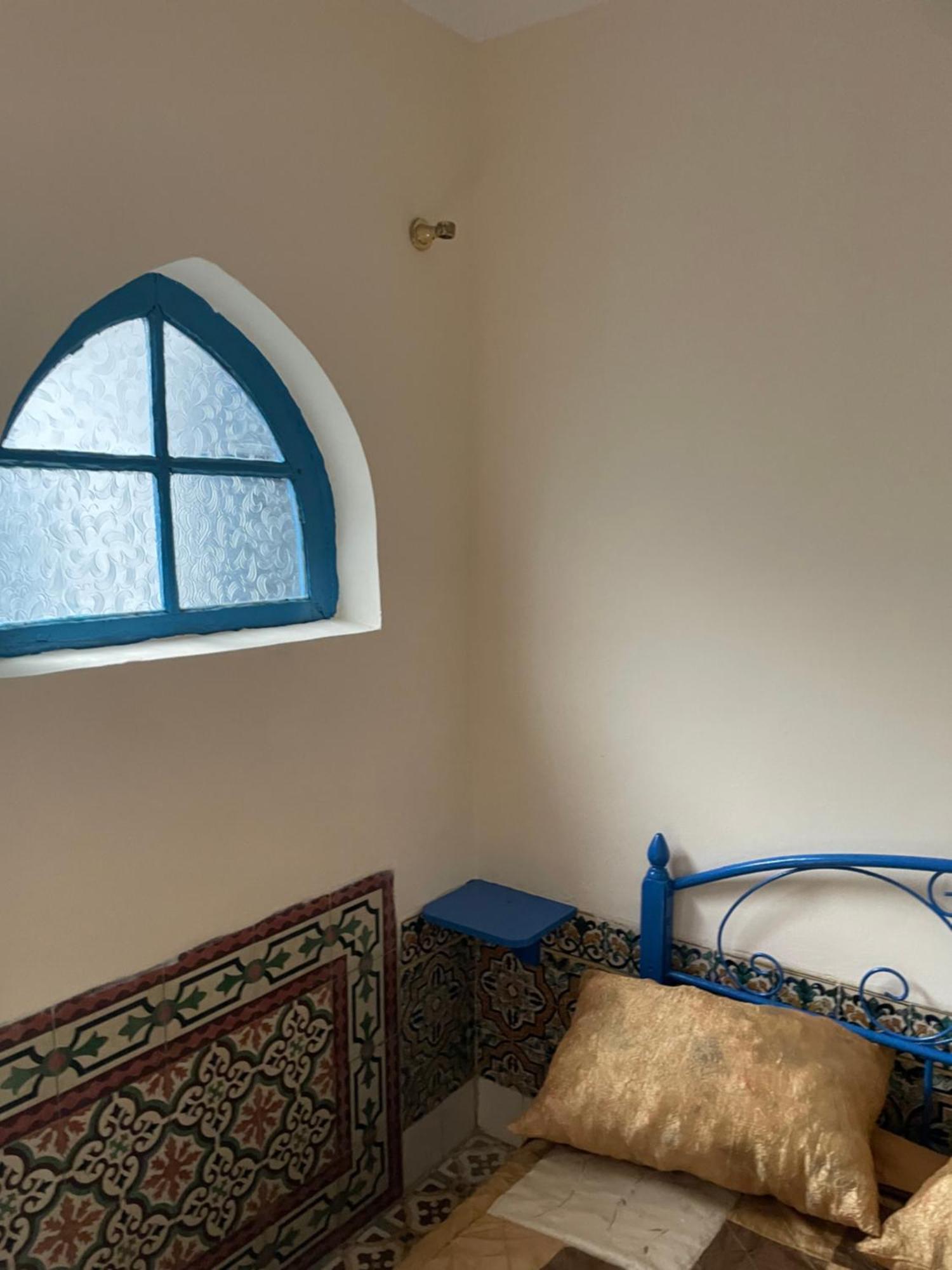 Blue Riad Safi Bagian luar foto