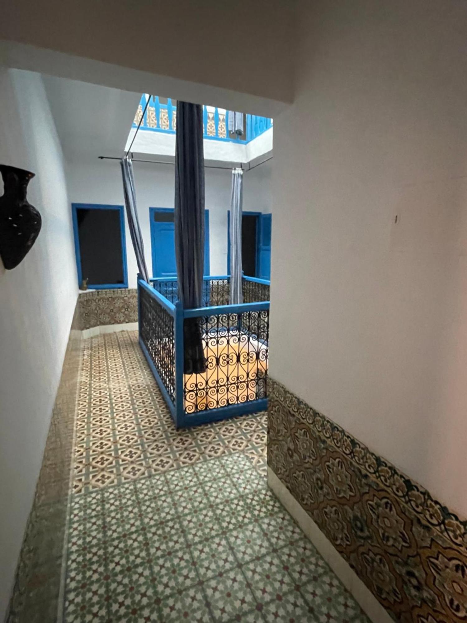 Blue Riad Safi Bagian luar foto