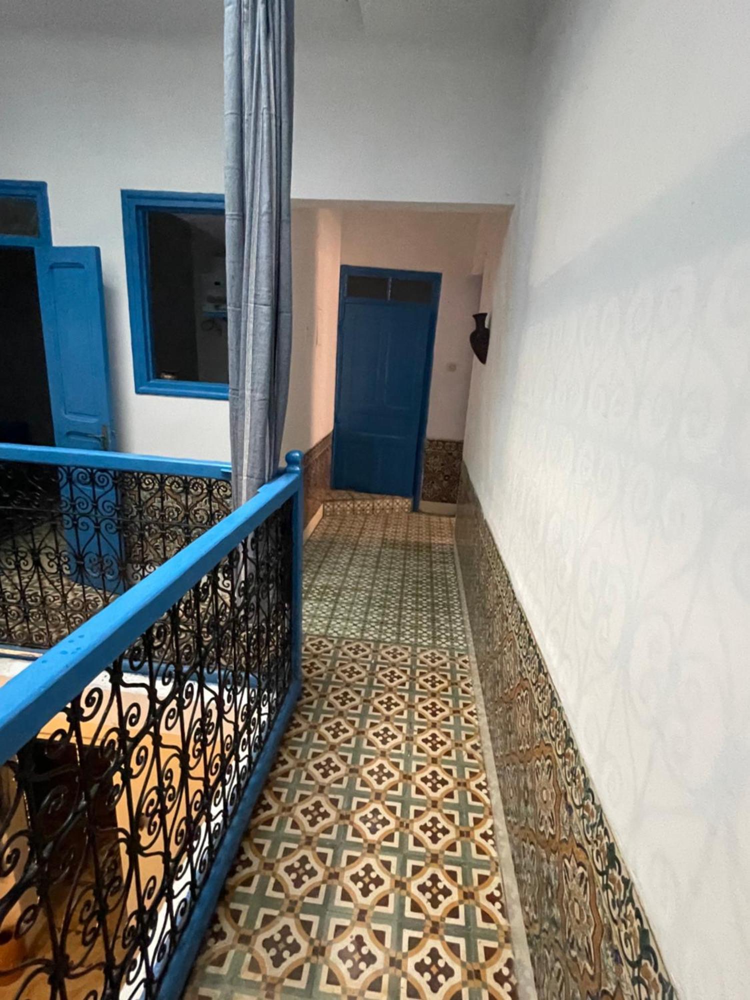 Blue Riad Safi Bagian luar foto