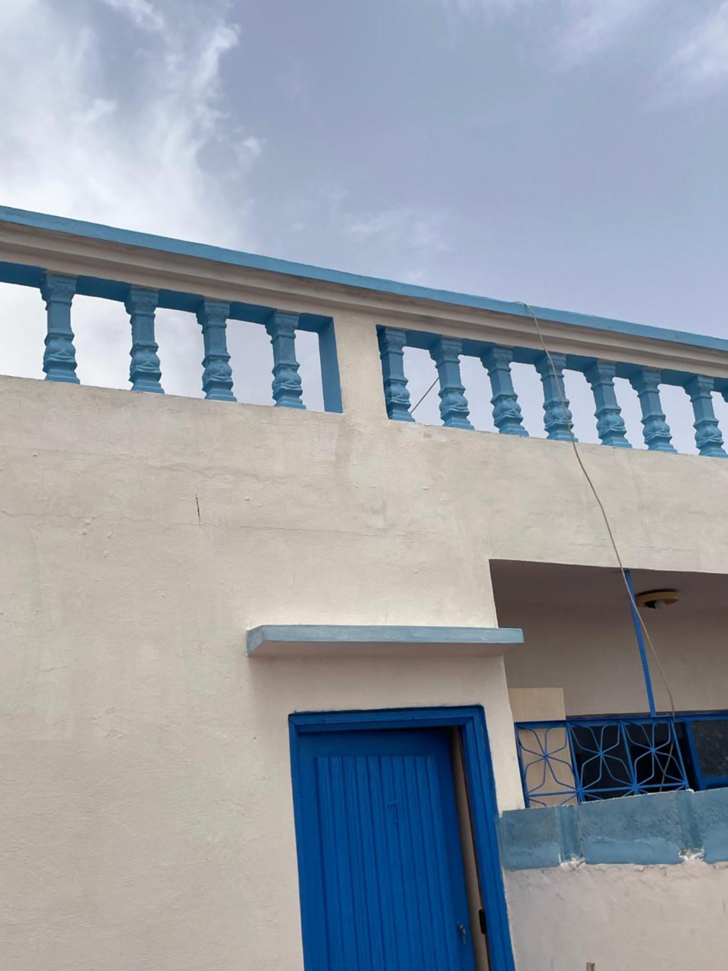 Blue Riad Safi Bagian luar foto