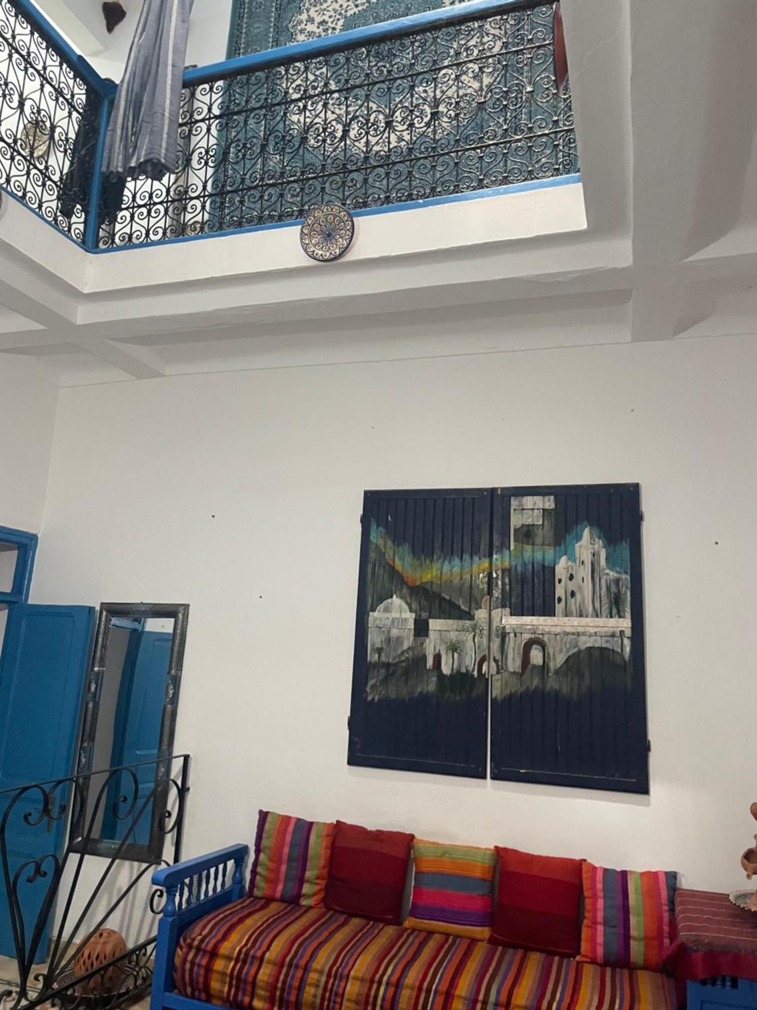 Blue Riad Safi Bagian luar foto