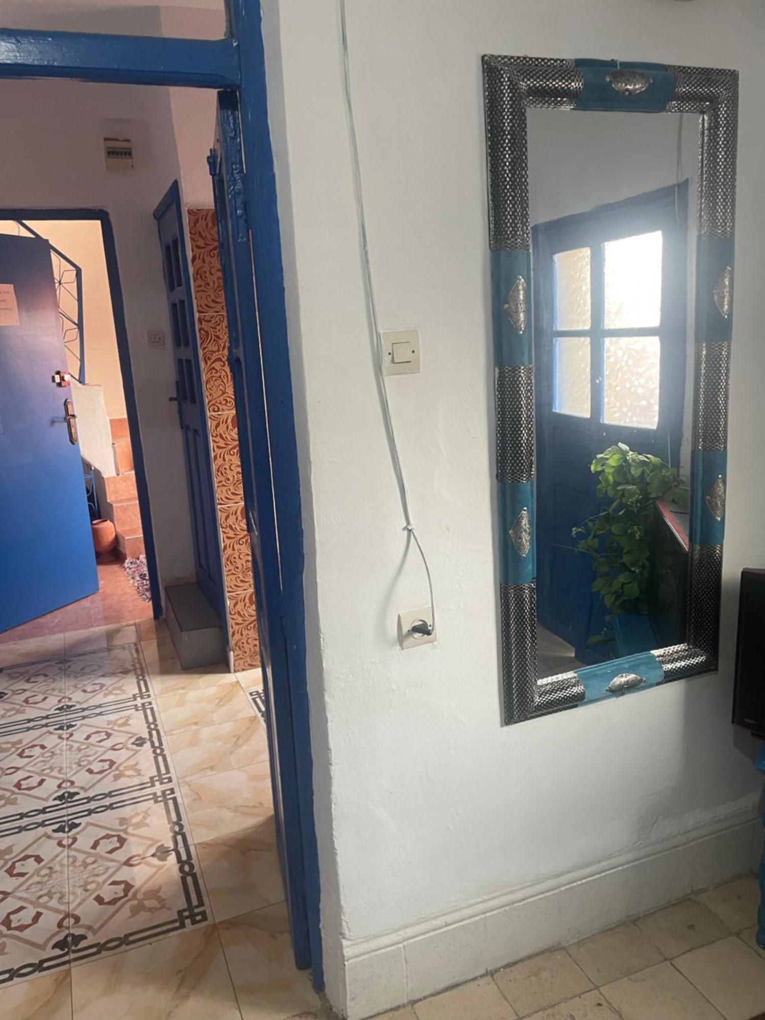 Blue Riad Safi Bagian luar foto