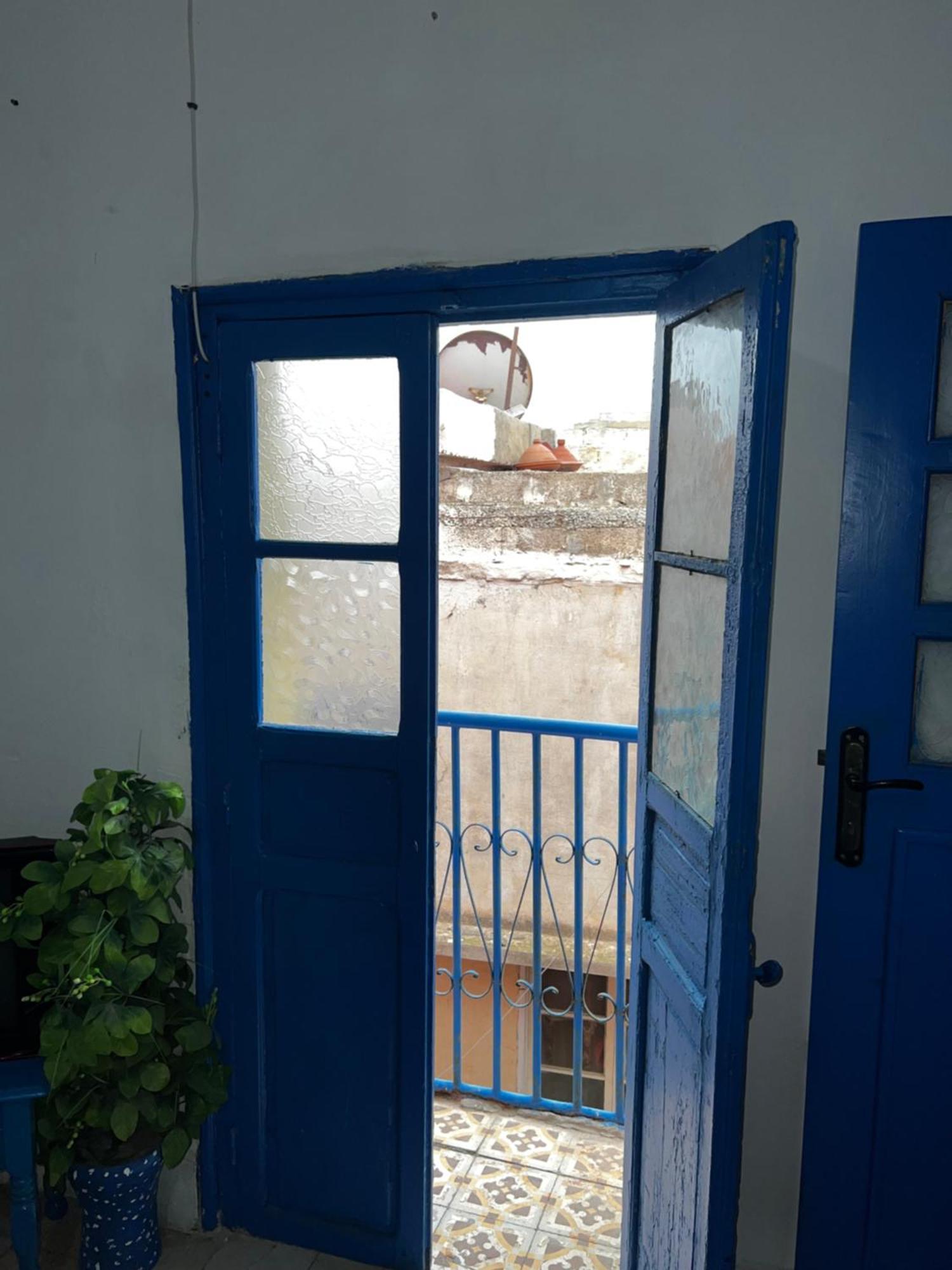 Blue Riad Safi Bagian luar foto