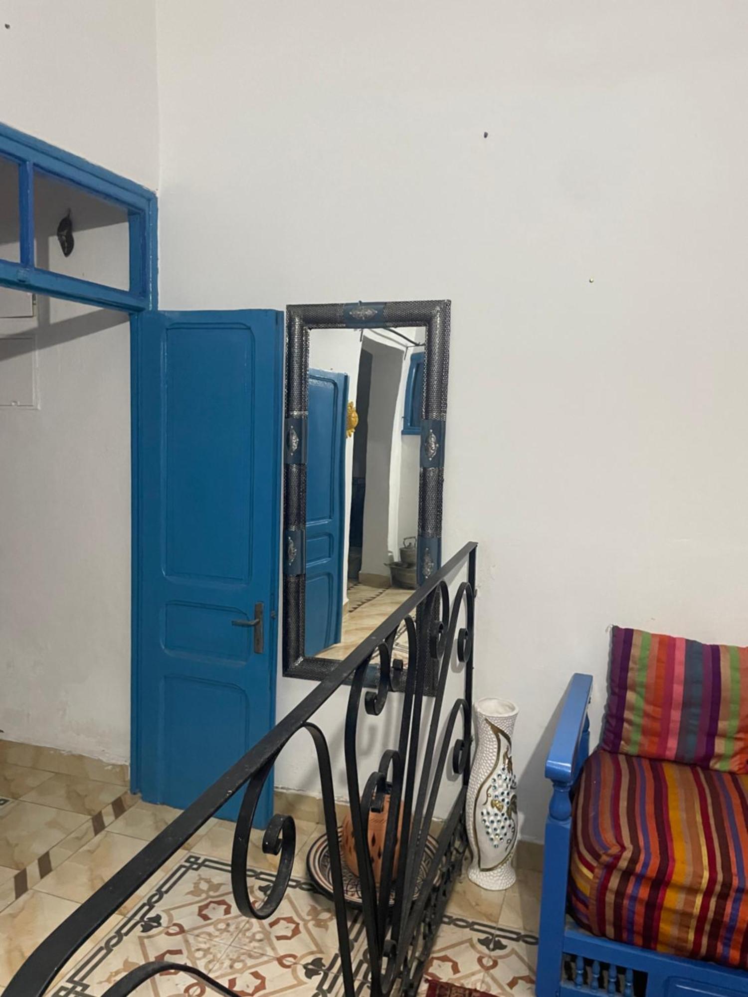 Blue Riad Safi Bagian luar foto