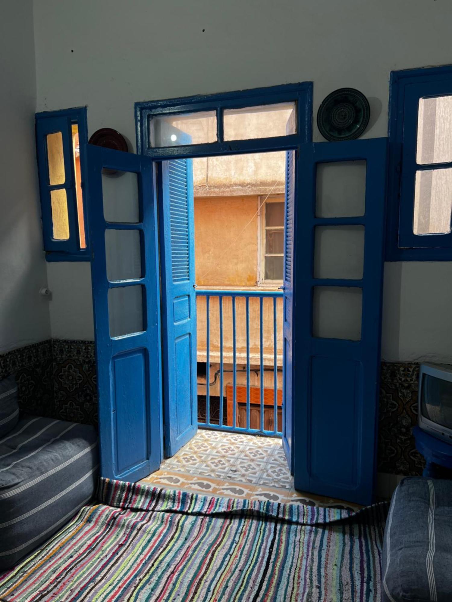 Blue Riad Safi Bagian luar foto