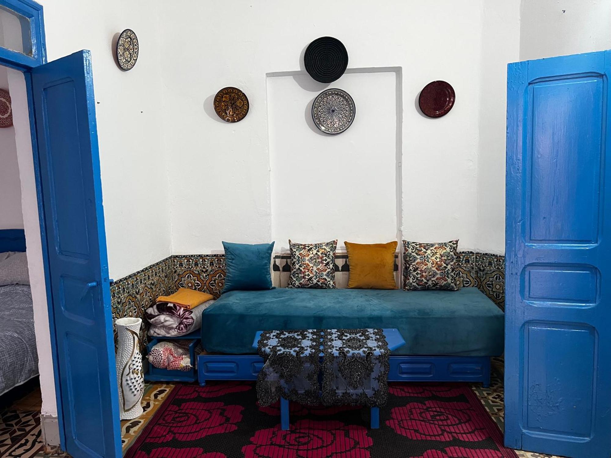 Blue Riad Safi Bagian luar foto